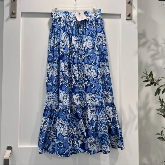 NWT Heart of Grace Blue & White Floral Tiered Maxi Skirt Size M - Picture 2 of 5